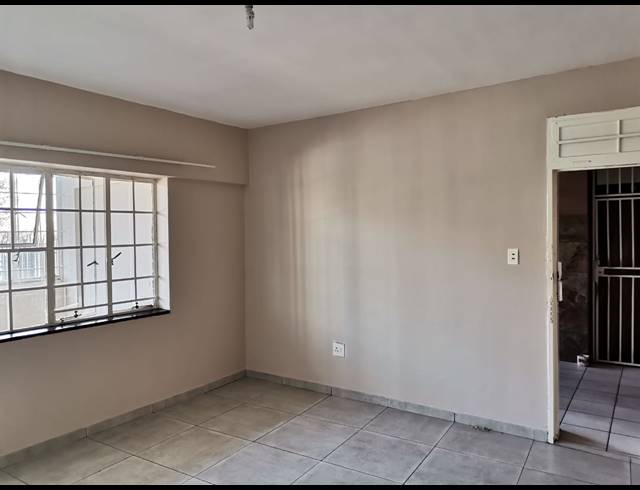 1 bed property to rent in LINMEYER